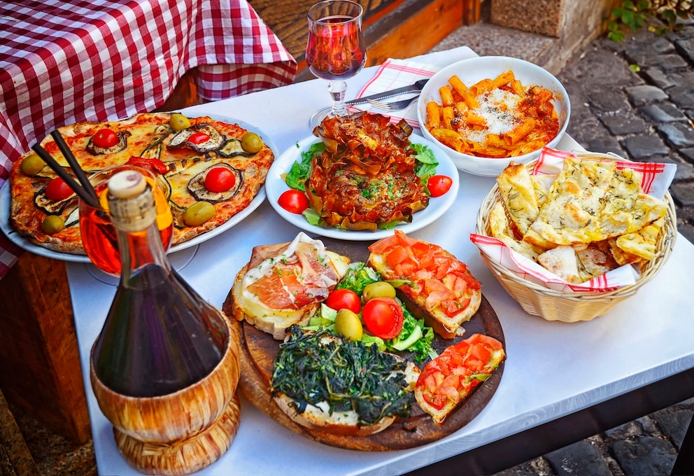 Buon appetito! Wer nach typischem italienischem Essen zu fairen Preisen sucht, sollte Touri-Hotspots meiden