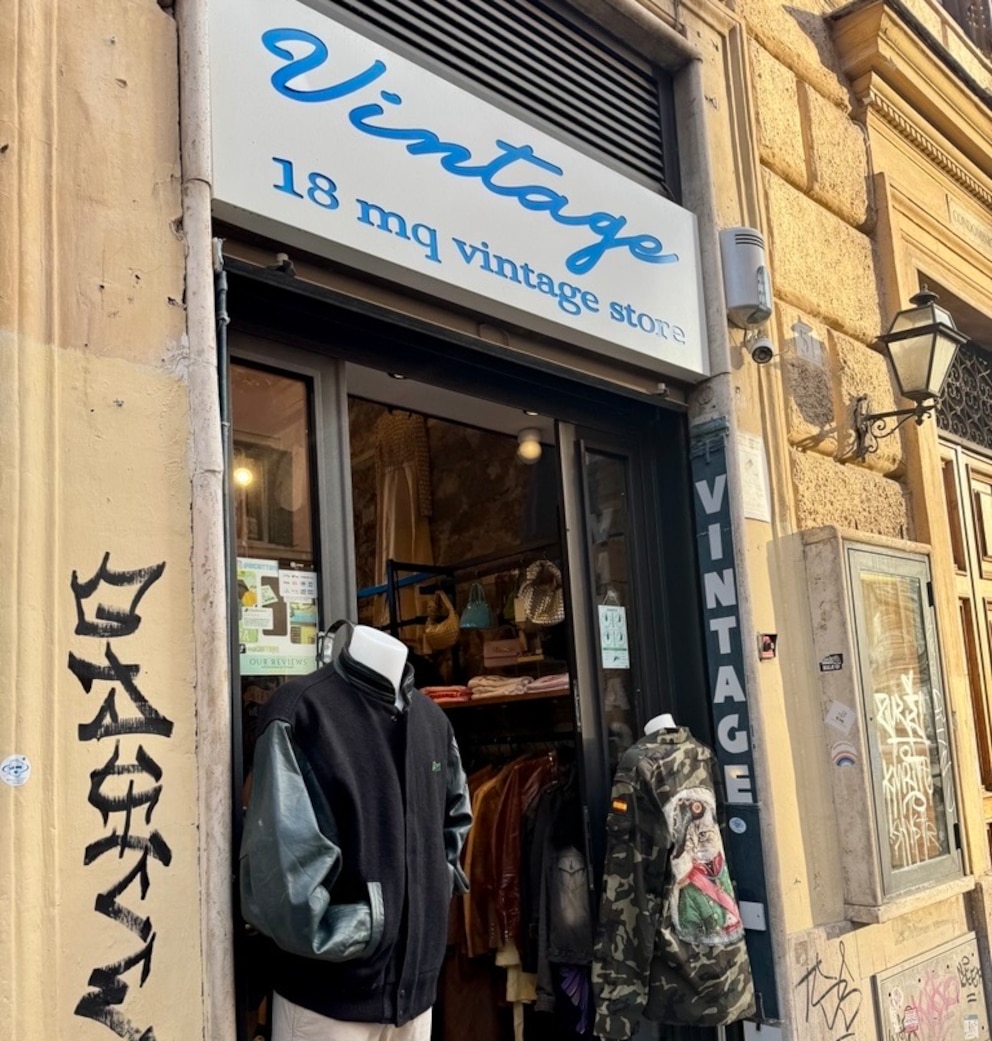 Trastevere l&auml;dt zum Bummeln auf den Stra&szlig;en ein &ndash; von hippen Vintage-L&auml;den bis einzigartigen Boutiquen bietet sich hier einiges an