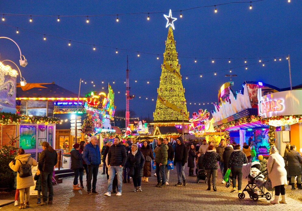 The Cranger Christmas Magic in Herne combines fairground flair with a festive Christmas atmosphere