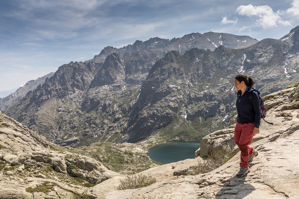 Lac de Melo can be wonderfully visited on a hiking tour from Corte