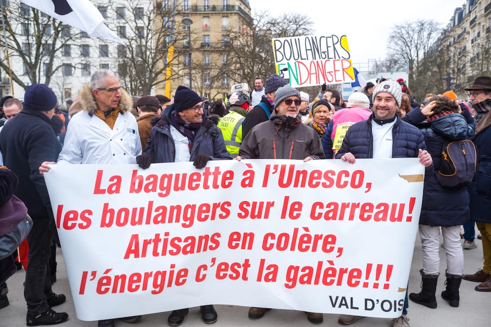 Demonstranten machten in Paris auf Baguette-Krise aufmerksam