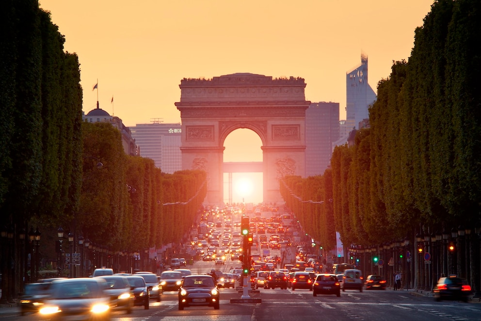 Der Verkehr in Paris ist stockend und steht oft still &ndash; vermeiden Sie es, wenn m&ouml;glich, mit dem Auto zu fahren
