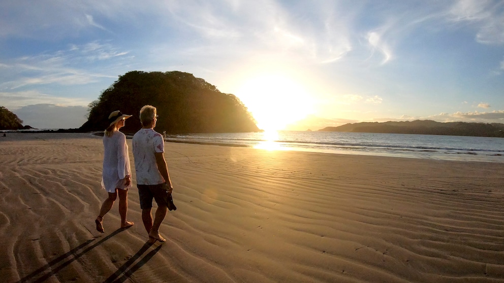Couple on the beach in Panama