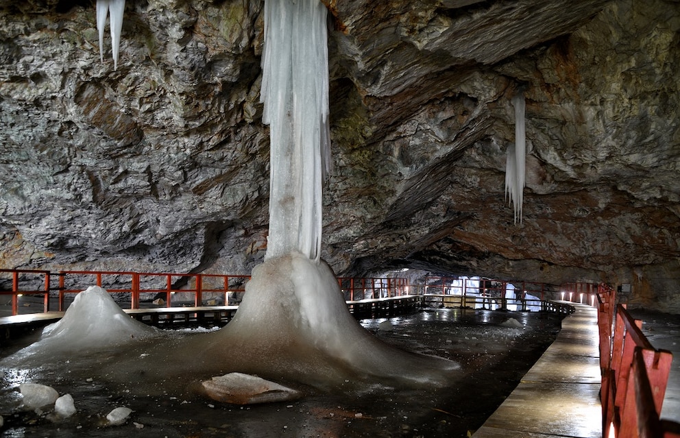 Scărișoara-H&ouml;hle