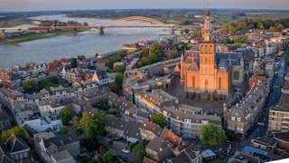 Nijmegen ist die älteste Stadt der Niederlande – und verbindet Geschichte mit lebendigem Stadtgefühl