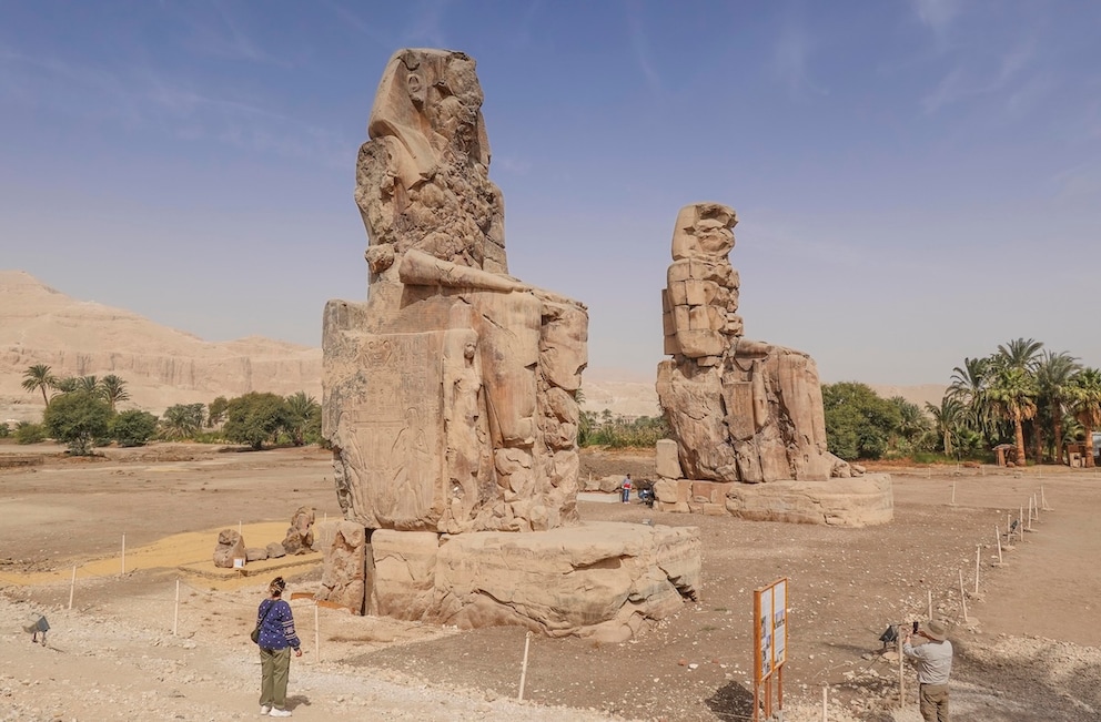 Impressive: the Colossi of Memnon