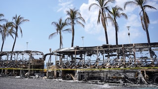 Ausgebrannte Busse in Puerto Vallarta, Jalisco, Mexiko am 23. Februar 2026