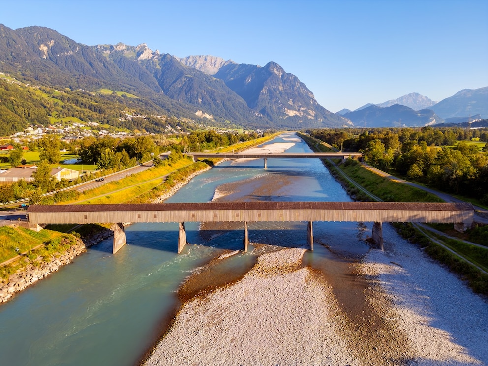 Rhein Br&uuml;cke Liechtenstein