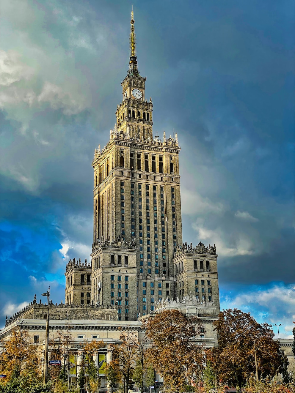 Der Kulturpalast ist nach dem Varso Tower das zweith&ouml;chste Geb&auml;ude Warschaus