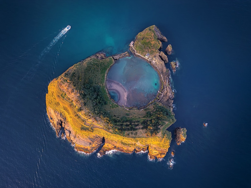 Ilh&eacute;u de Vila Franca do Campo