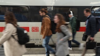 Die Deutsche Bahn pflegt ein offenes System: Man darf auch mit spontan erworbenem Ticket einsteigen