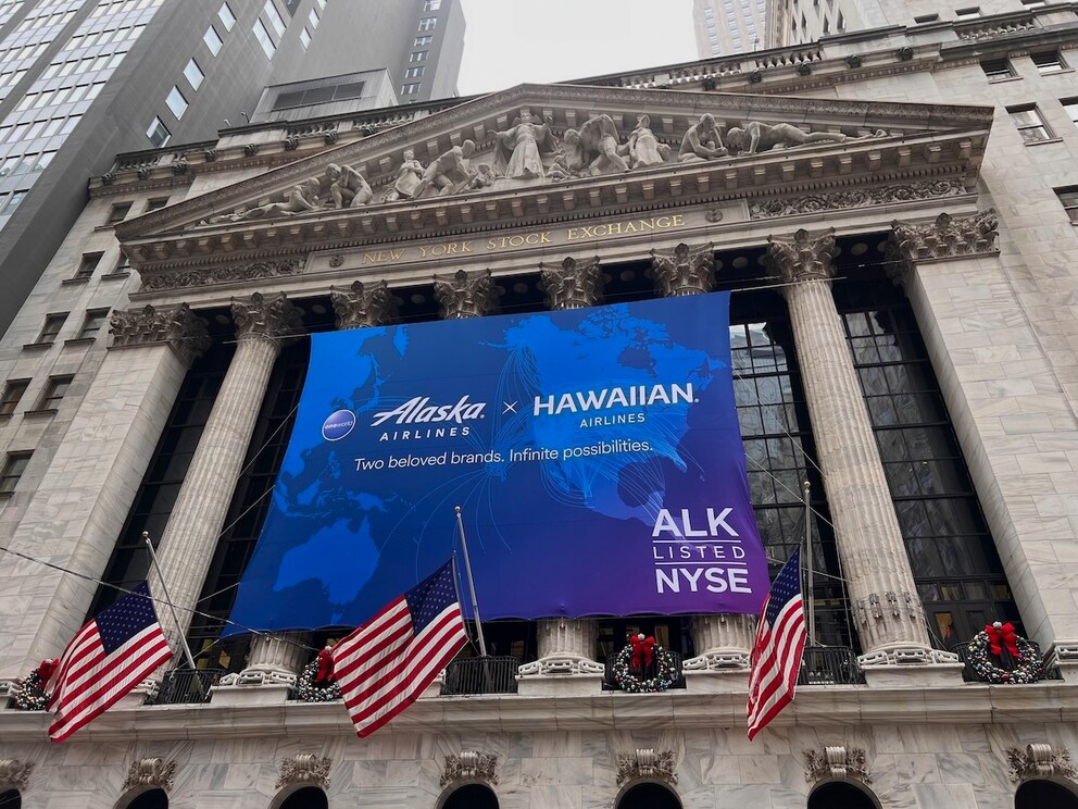 Pilot Beard Airlines Hawaii Alaska