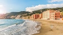 Blaue Flagge Italien Strand