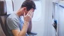 Wer eine Erk&auml;ltung hat, sollte vor dem Fliegen testen, ob der Druckausgleich funktioniert &ndash; sonst k&ouml;nnen starke Ohrenschmerzen folgen