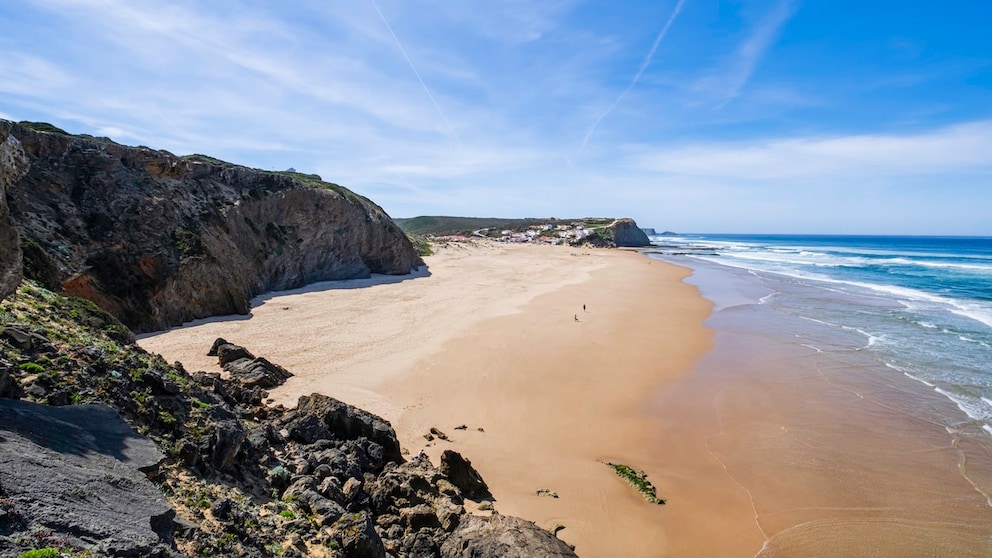 Dieser Strand in Portugal ist 2026 zum besten Europas gekürt worden