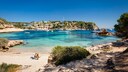 Bucht auf Mallorca: Wer gerne nach Mallorca reist, kennt die zahlreichen Vorurteile &uuml;ber die Insel