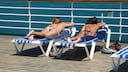 Darf man sich auf einer Kreuzfahrt &bdquo;oben ohne&ldquo; sonnen? Dieser Frage ist TRAVELBOOK nachgegangen und hat mit verschiedenen Reedereien gesprochen.