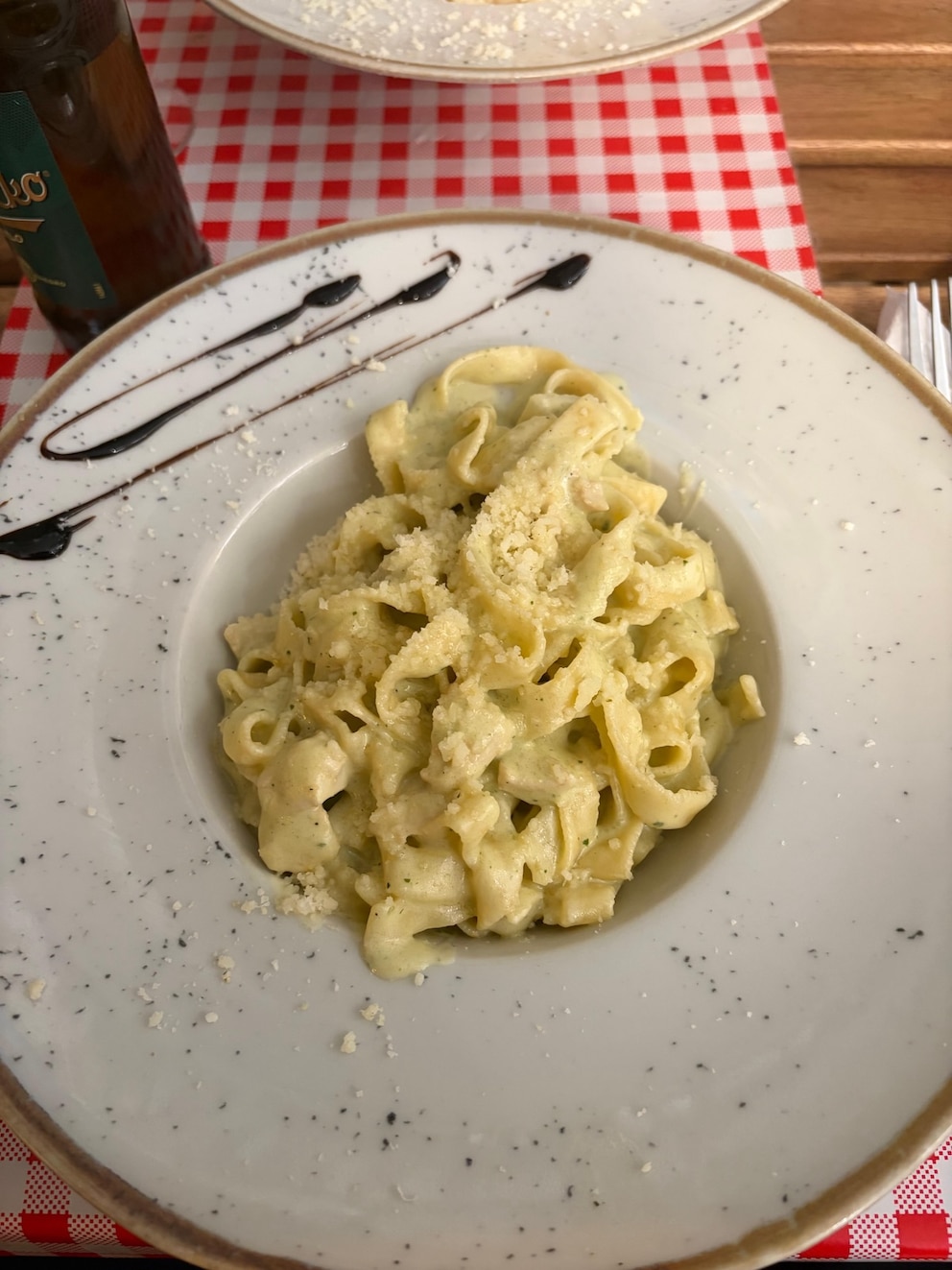 Fast so gut wie in Italien: Pasta in Kotor