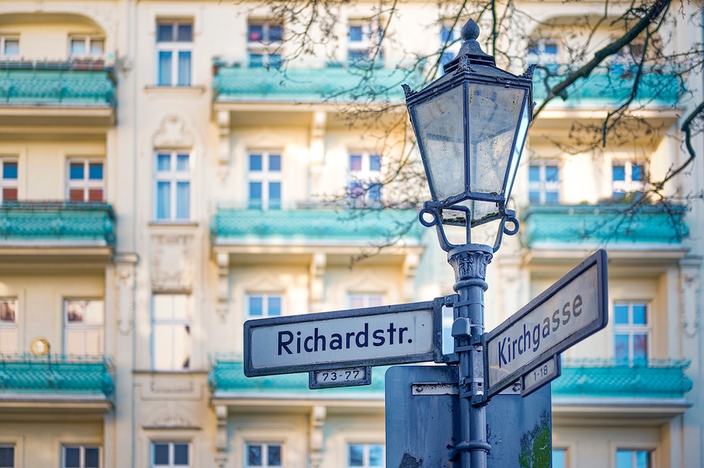 Stra&szlig;enlaterne in Rixdorf