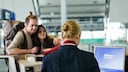 Flugg&auml;ste bekommen Geld wegen &Uuml;berbuchung ihres Fluges
