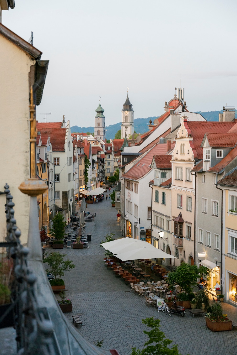 H&uuml;bsche Geb&auml;ude, so weit das Auge reicht: Die Altstadt von Lindau