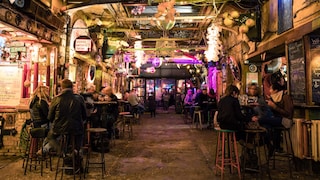 Ruinen Bar Budapest ungarn Szimpla Kert